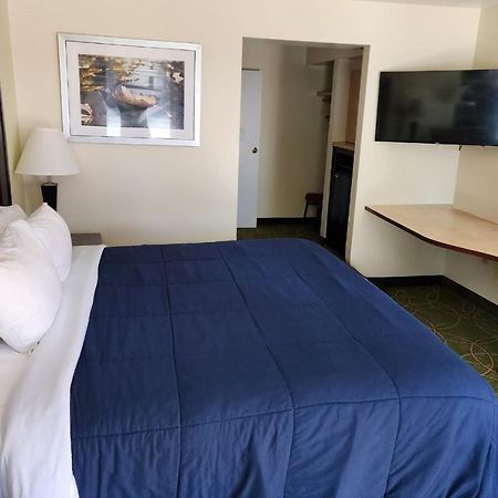 Nittany Budget Motel State College Bagian luar foto