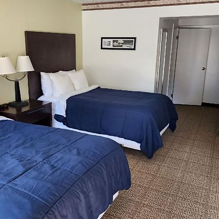 Nittany Budget Motel State College Bagian luar foto