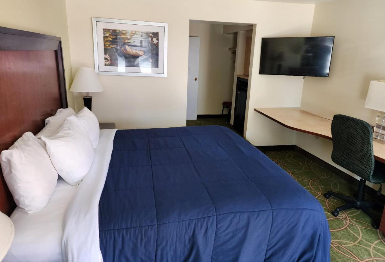 Nittany Budget Motel State College Bagian luar foto