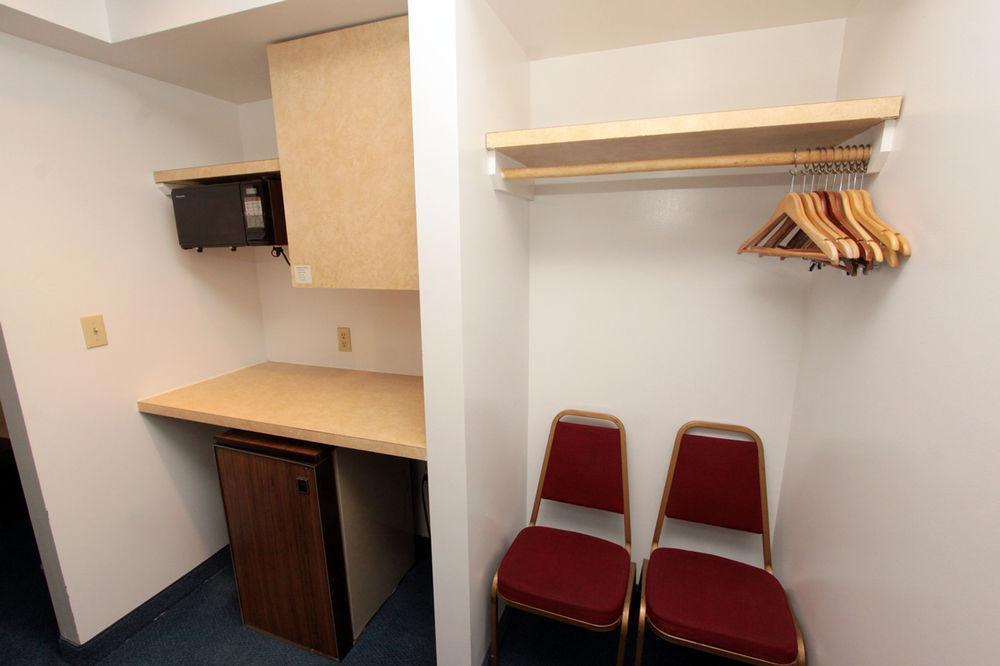 Nittany Budget Motel State College Bagian luar foto