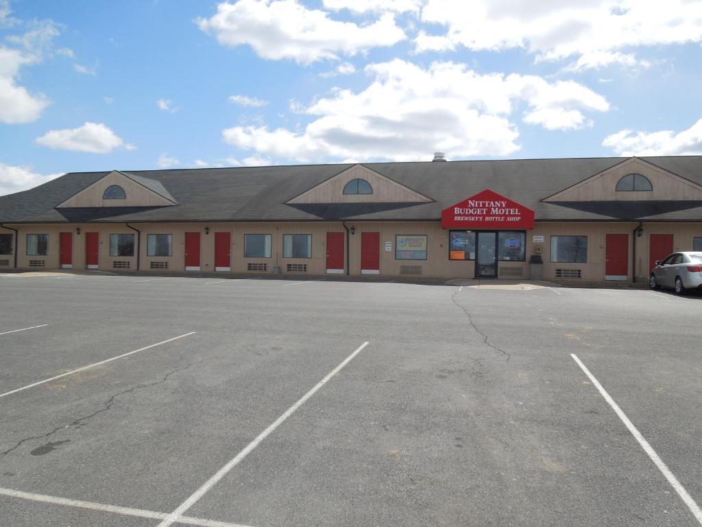 Nittany Budget Motel State College Bagian luar foto