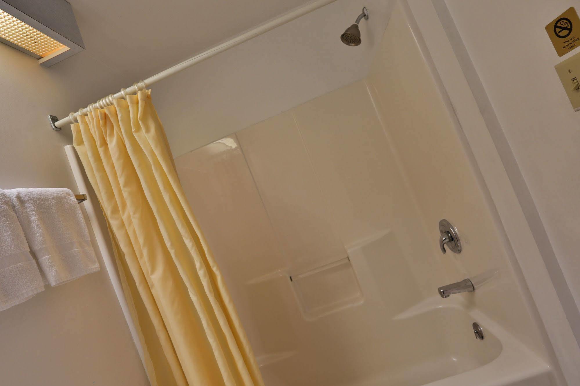 Nittany Budget Motel State College Bagian luar foto